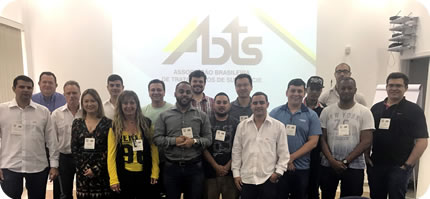 Alunos do 146º Curso de Tratamentos de Superfície